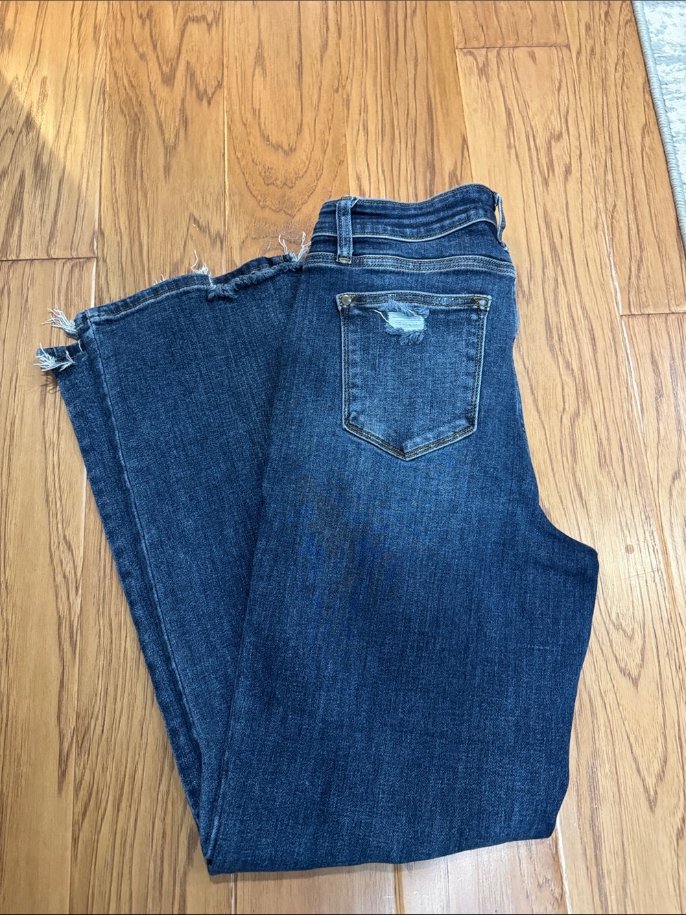 Judy Blue Raw Hem Straight Leg Jeans in Dark Blue